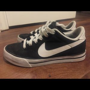 Nike canvas sneakers